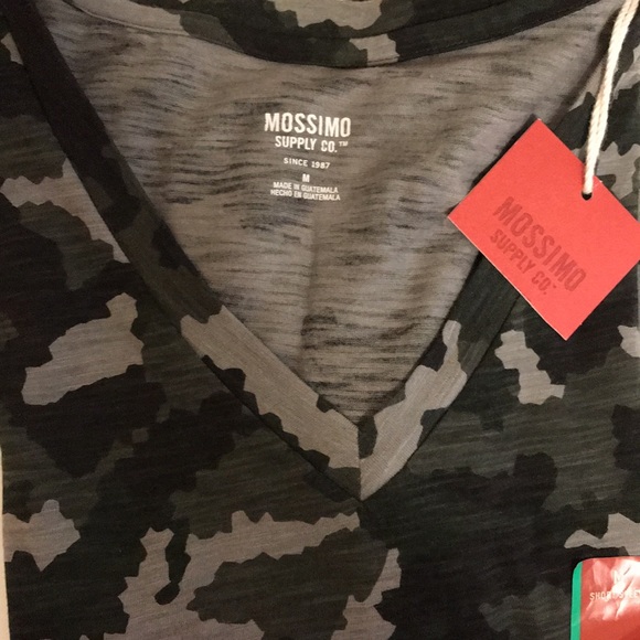 Camo Mossimo Short sleeved Tshirt - Picture 3 of 3